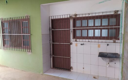 Casa de 2 quartos com quintal em Macafé, Serra, ES