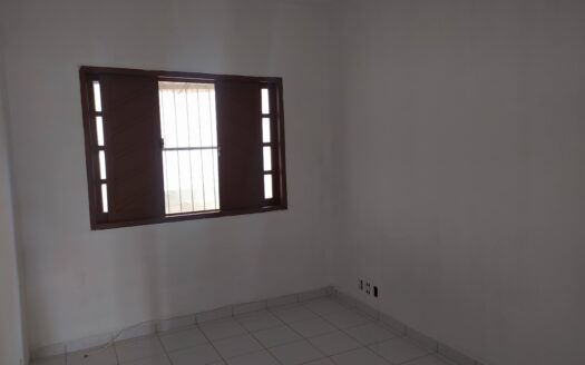 Casa de 2 quartos com quintal em Macafé, Serra, ES