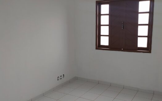 Casa de 2 quartos com quintal em Macafé, Serra, ES