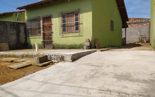 Casa de 2 quartos com quintal em Macafé, Serra, ES