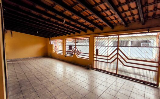 2 casas mesmo quintal em Barcelona, Serra, ES